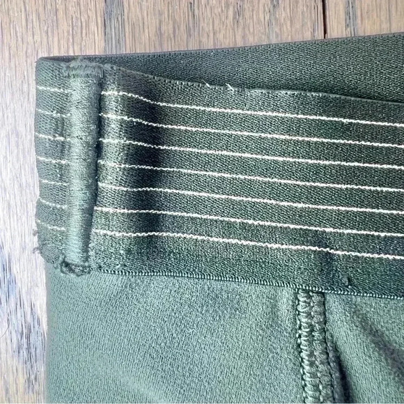 Lululemon Principal Dancer Golden Lining Tight in Armory *28" Size 4 - Picture 13 of 14